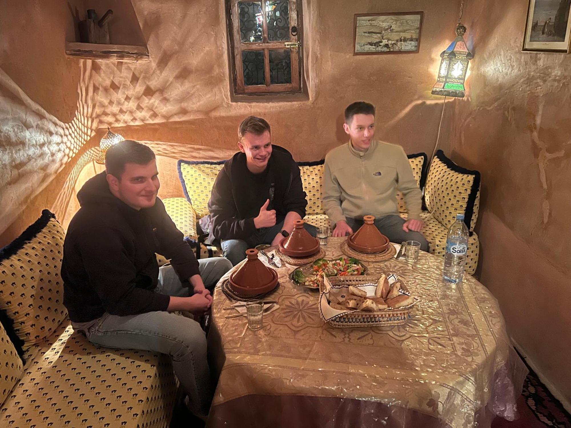 Отель Kasbah Tigmi El Janoub Айт-Бен-Хадду Экстерьер фото